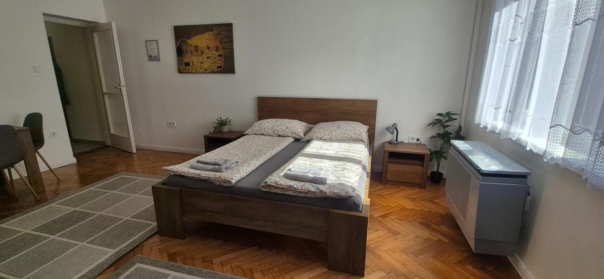Downtown Studio Apartman Печ Экстерьер фото